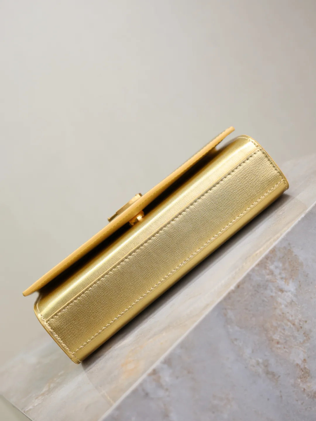 Kate 7.9 in Shoulder Bag 469390