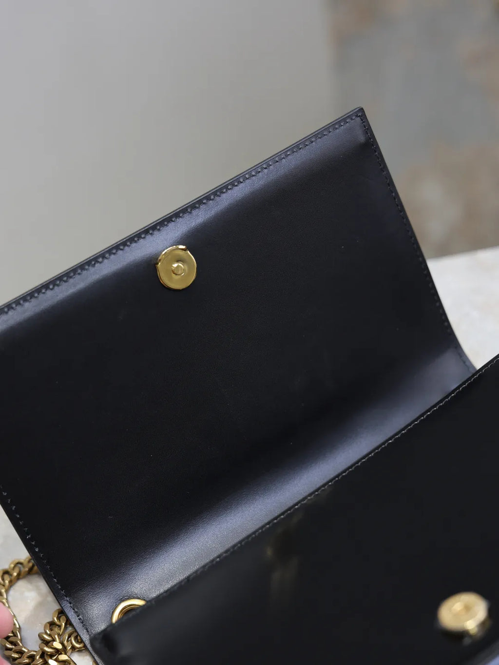 Kate 7.9 in Shoulder Bag 469390