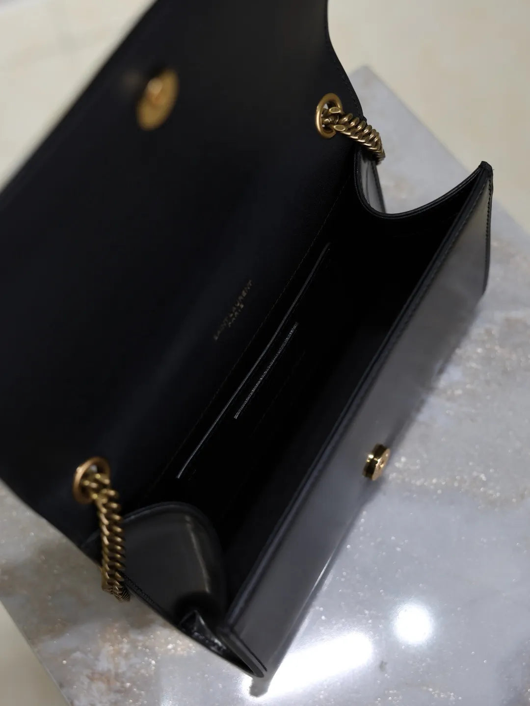 Kate 7.9 in Shoulder Bag 469390