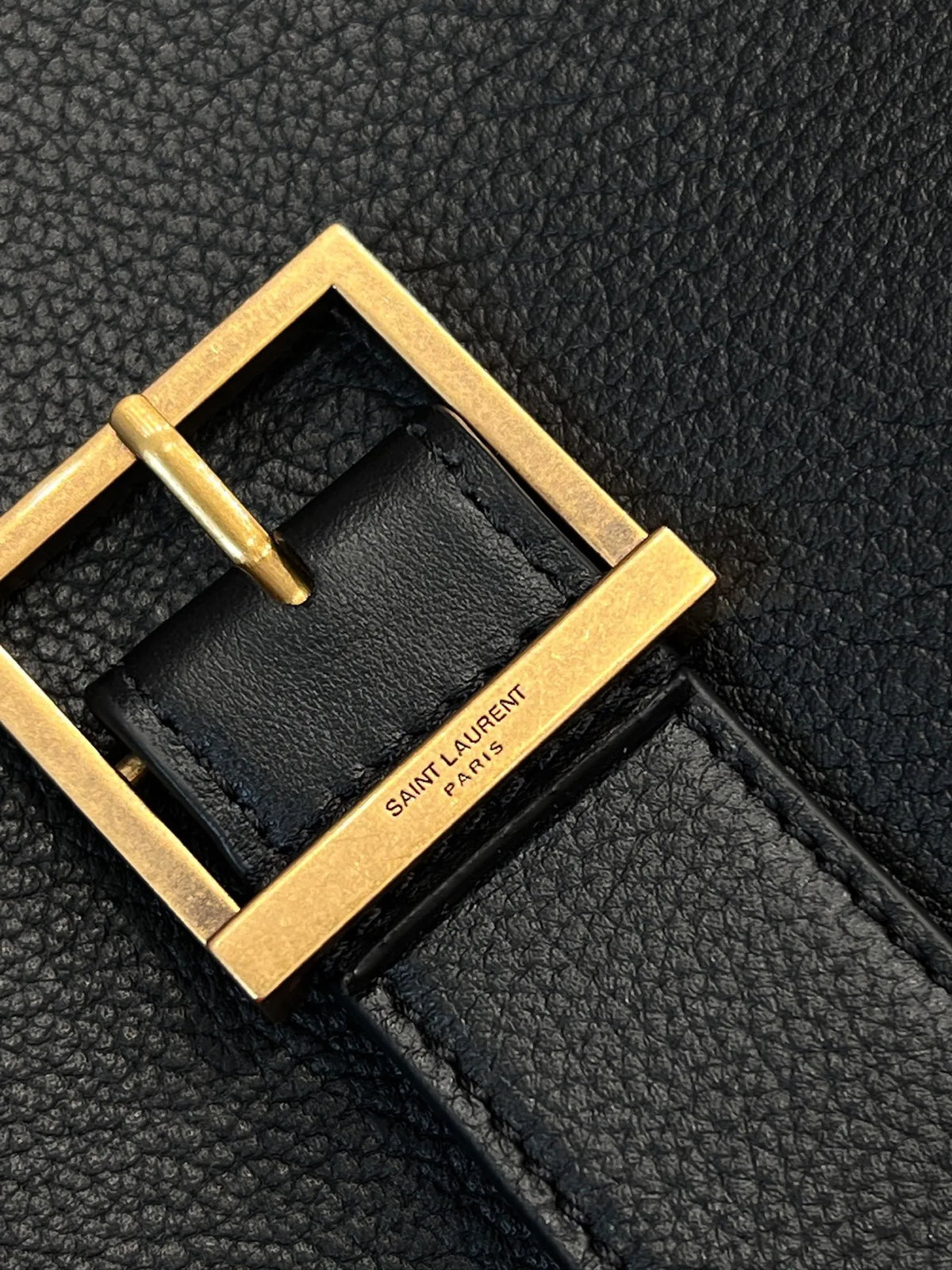 Kia Large Calfskin Shoulder Bag Black Gold 112524