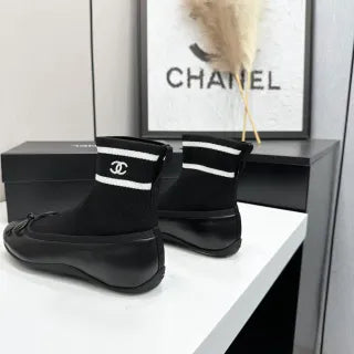 Lambskin Leather Flat Sandals 24020500270