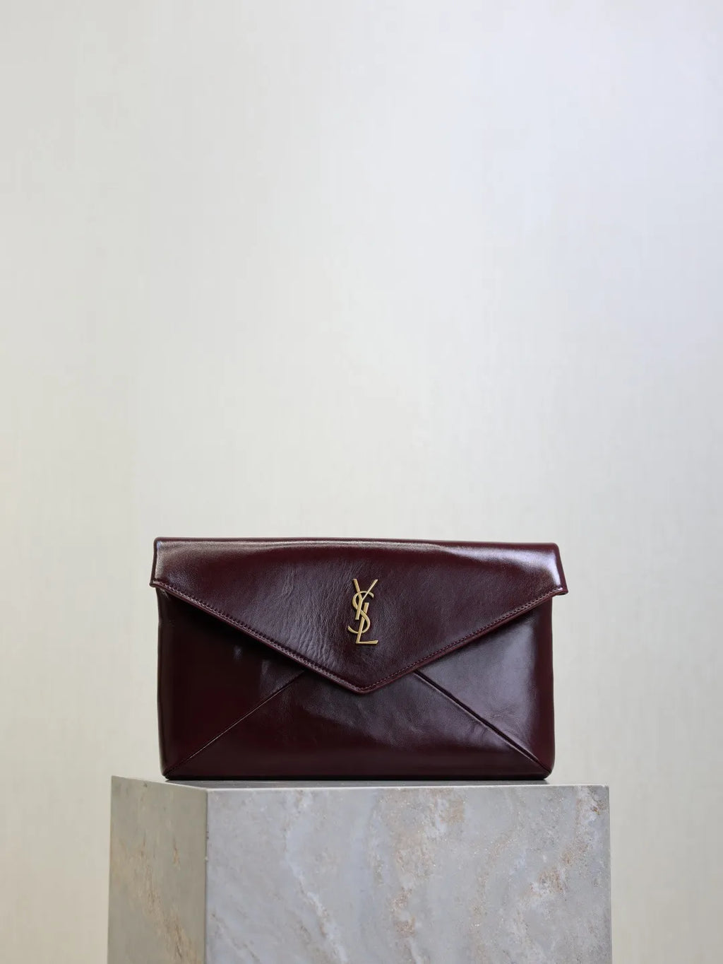 LE 11.6 in Envelope Lambskin Clutch Bag 769307