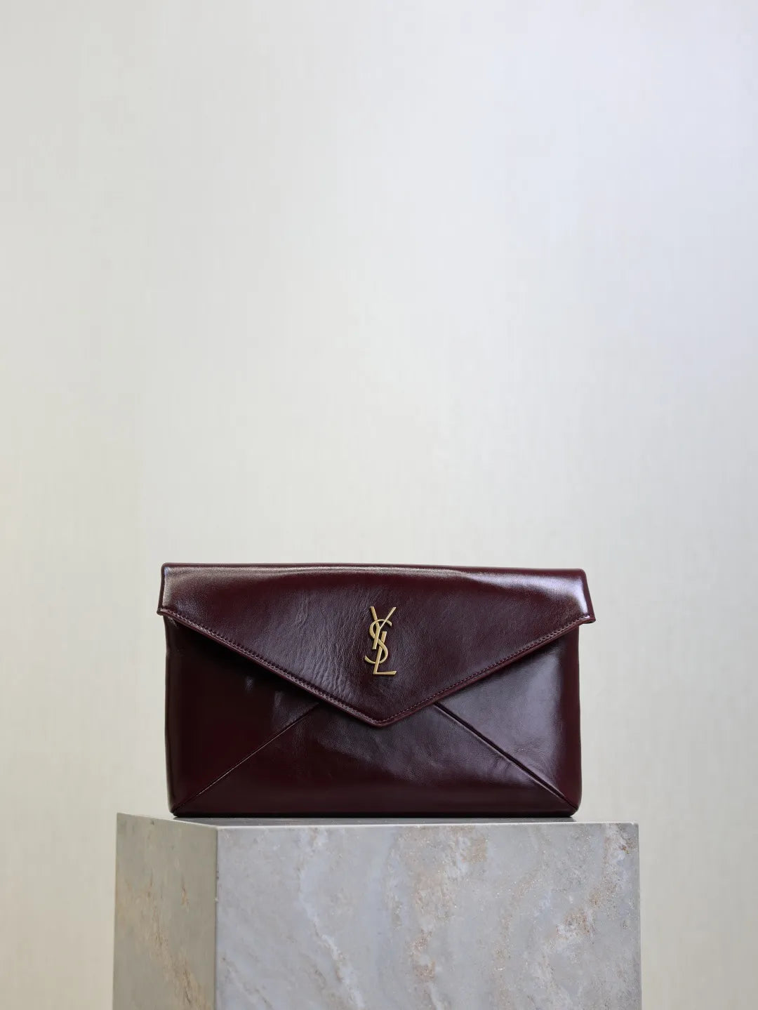 LE 11.6 in Envelope Lambskin Clutch Bag 769307