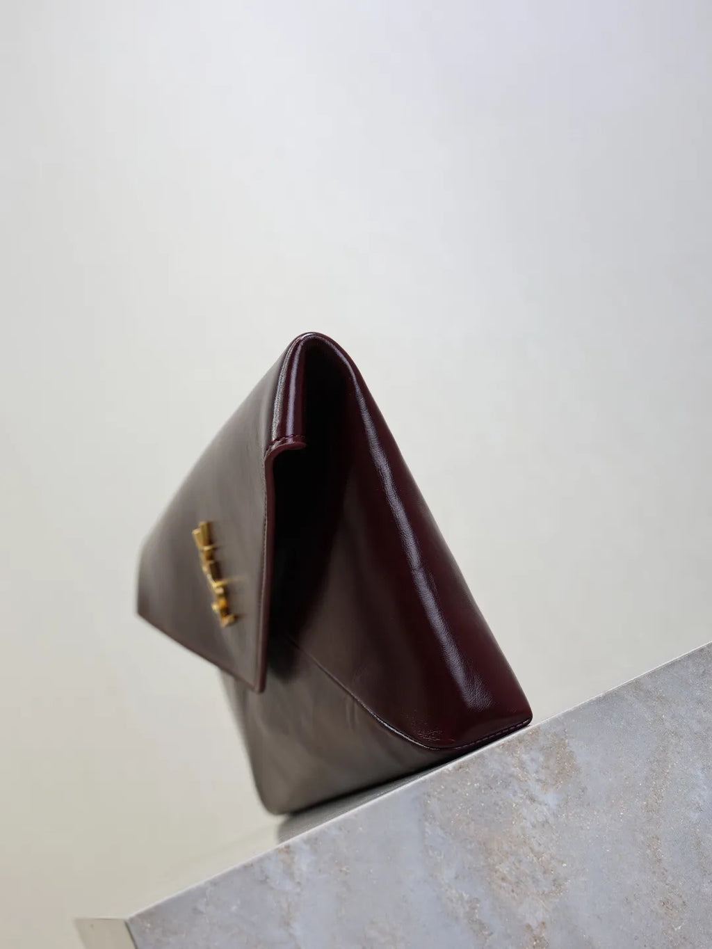 LE 11.6 in Envelope Lambskin Clutch Bag 769307