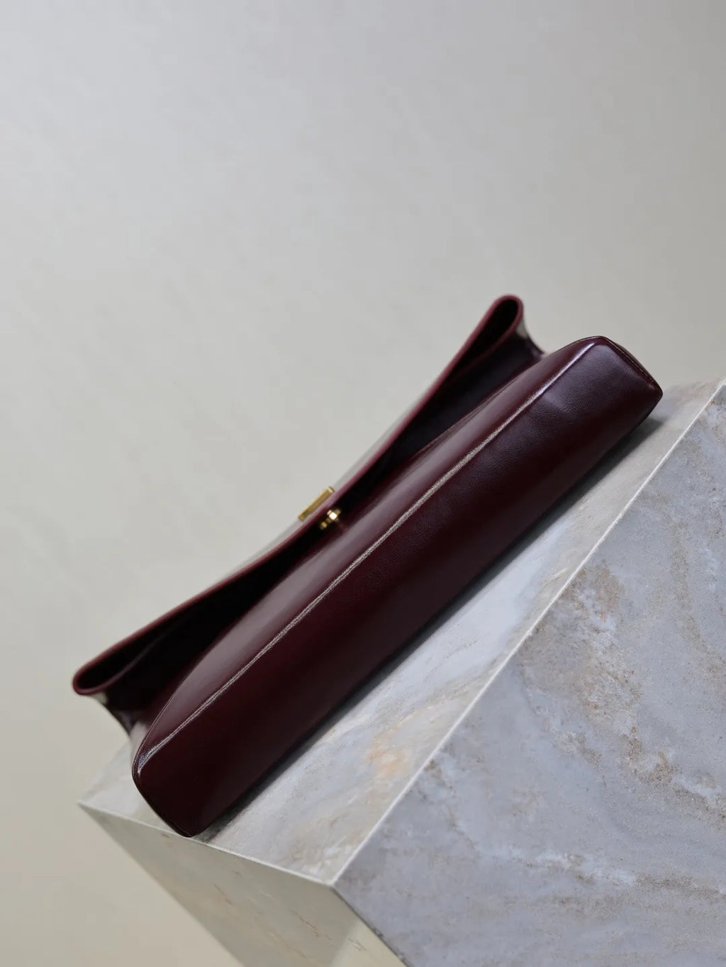LE 11.6 in Envelope Lambskin Clutch Bag 769307
