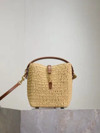 LE 37 Raffia 5.9 in Bucket Bag 765870