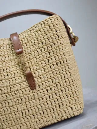 LE 37 Raffia 5.9 in Bucket Bag 765870