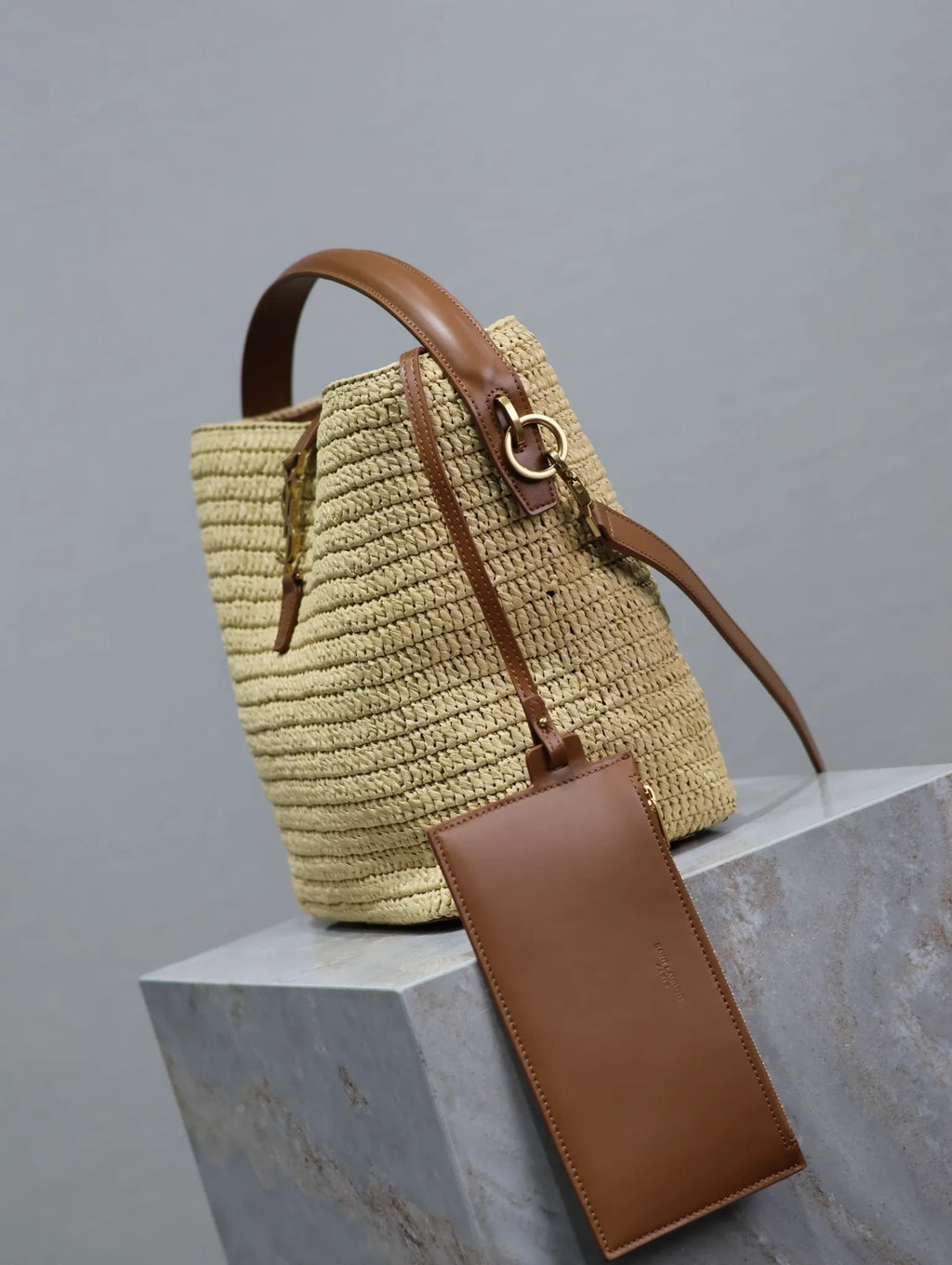 LE 37 Raffia Leather 7.9 in Bucket Bag 742828