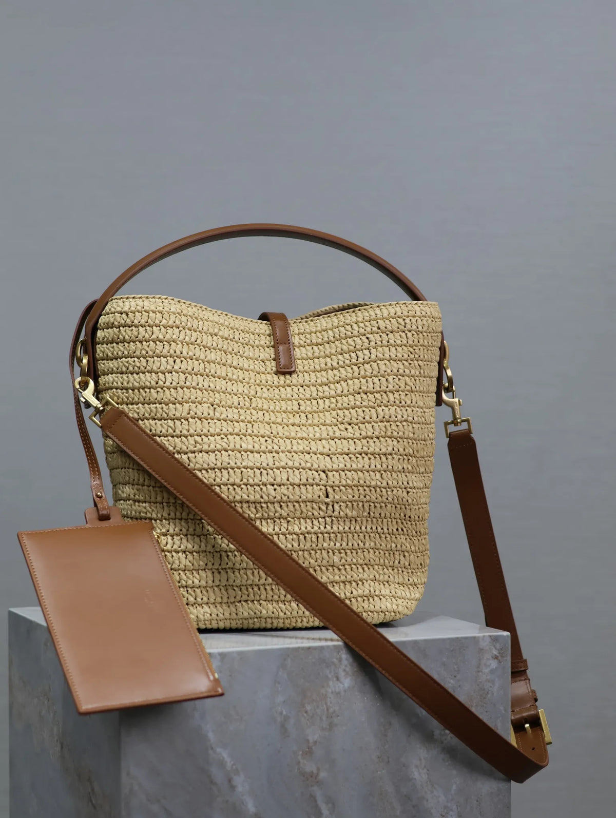 LE 37 Raffia Leather 7.9 in Bucket Bag 742828