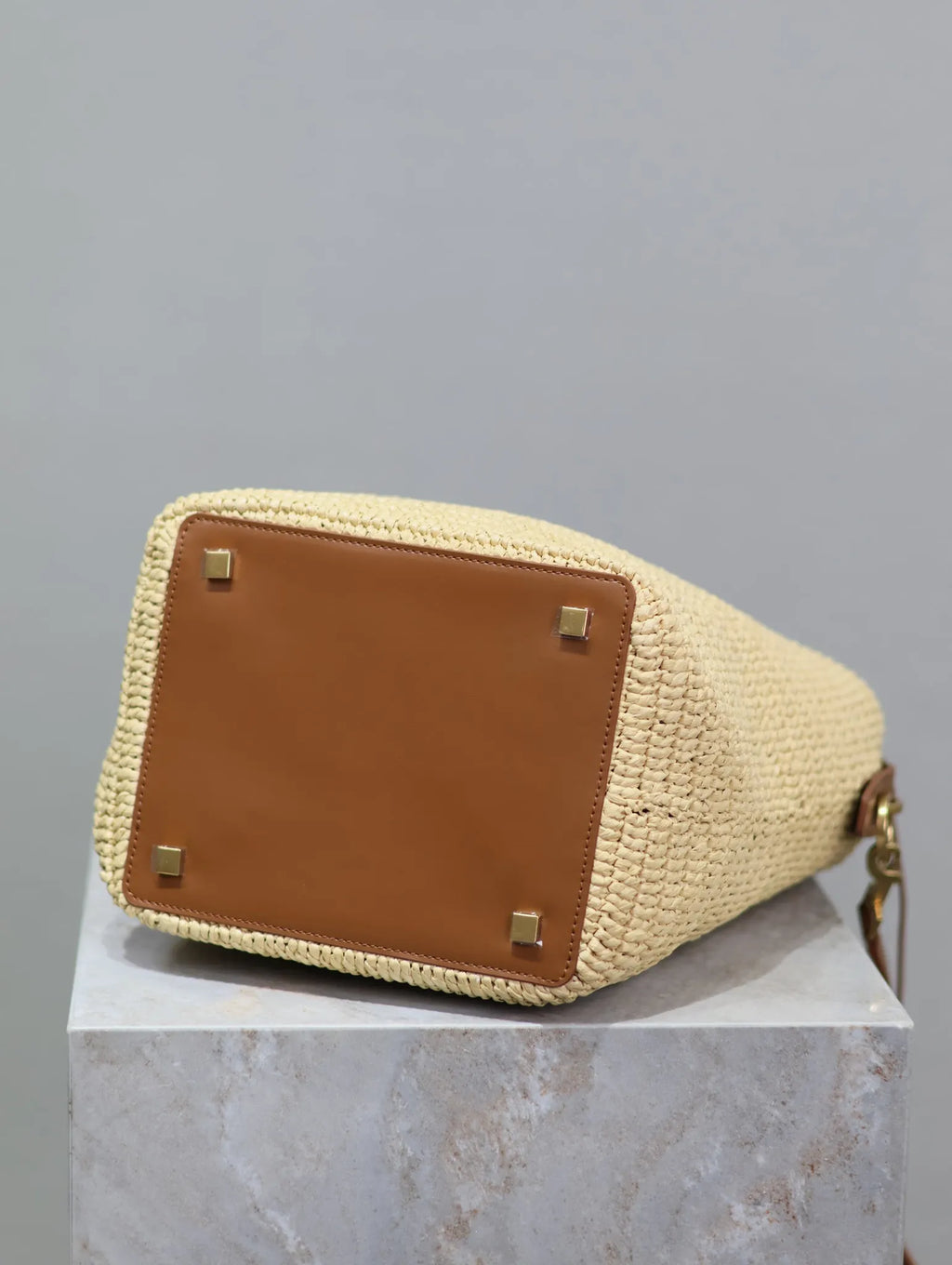 LE 37 Raffia Leather 7.9 in Bucket Bag 742828