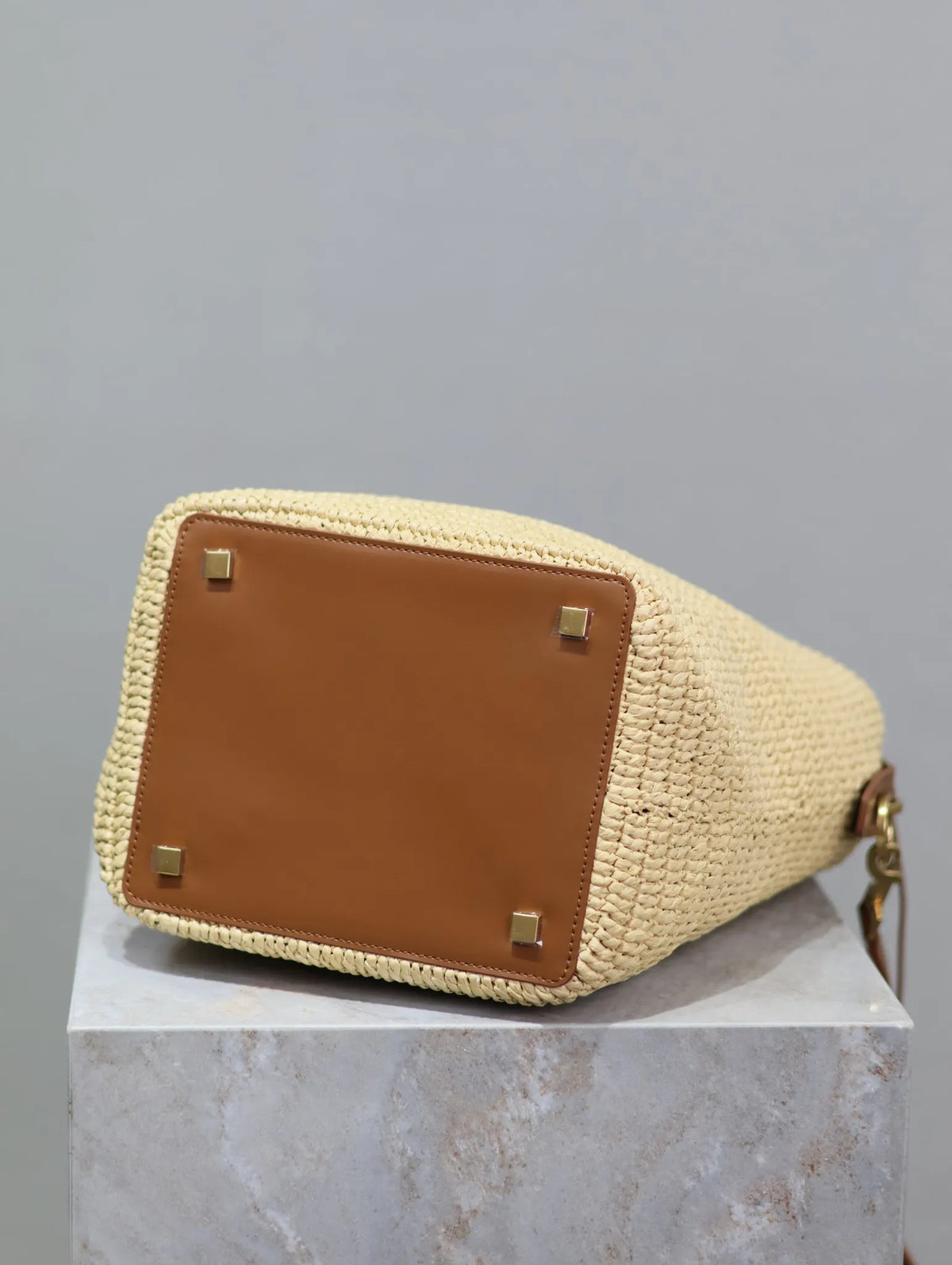 LE 37 Raffia Leather 7.9 in Bucket Bag 742828