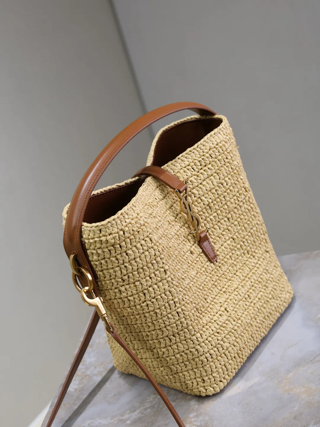 LE 37 Raffia Leather 7.9 in Bucket Bag 749036