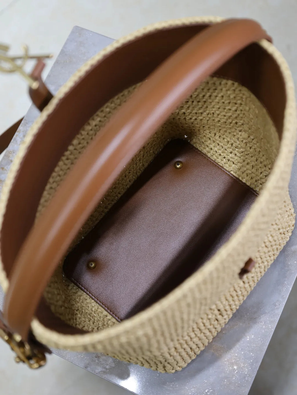 LE 37 Raffia Leather 7.9 in Bucket Bag 749036