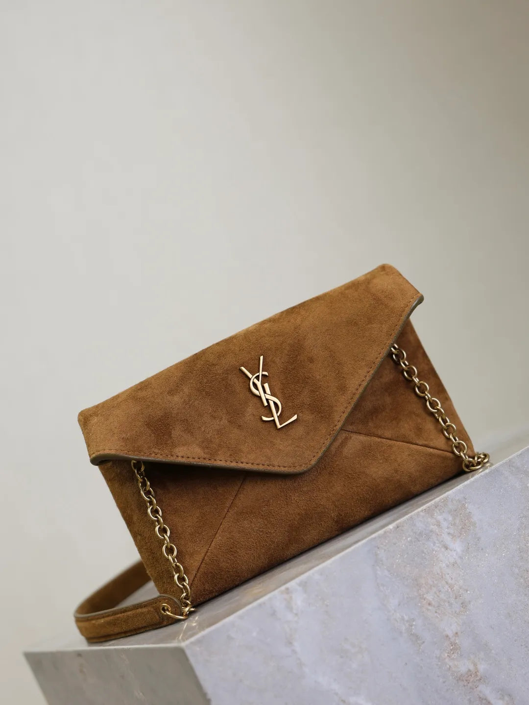 LE Envelope 7.5 in Leopard Print Leather Bag 819271