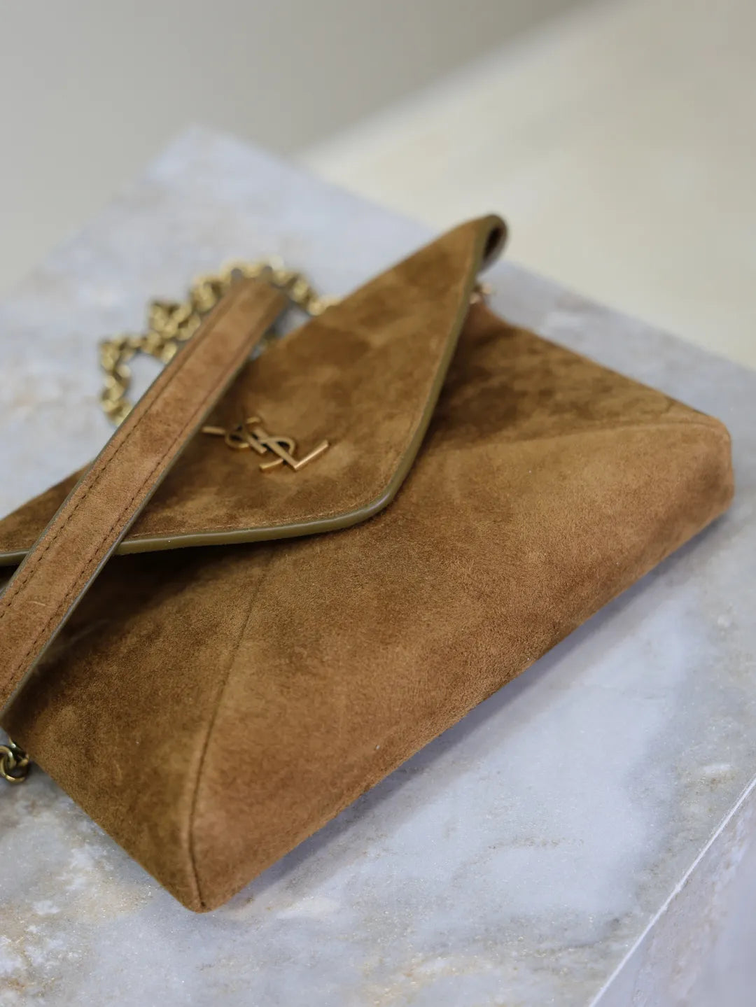 LE Envelope 7.5 in Leopard Print Leather Bag 819271