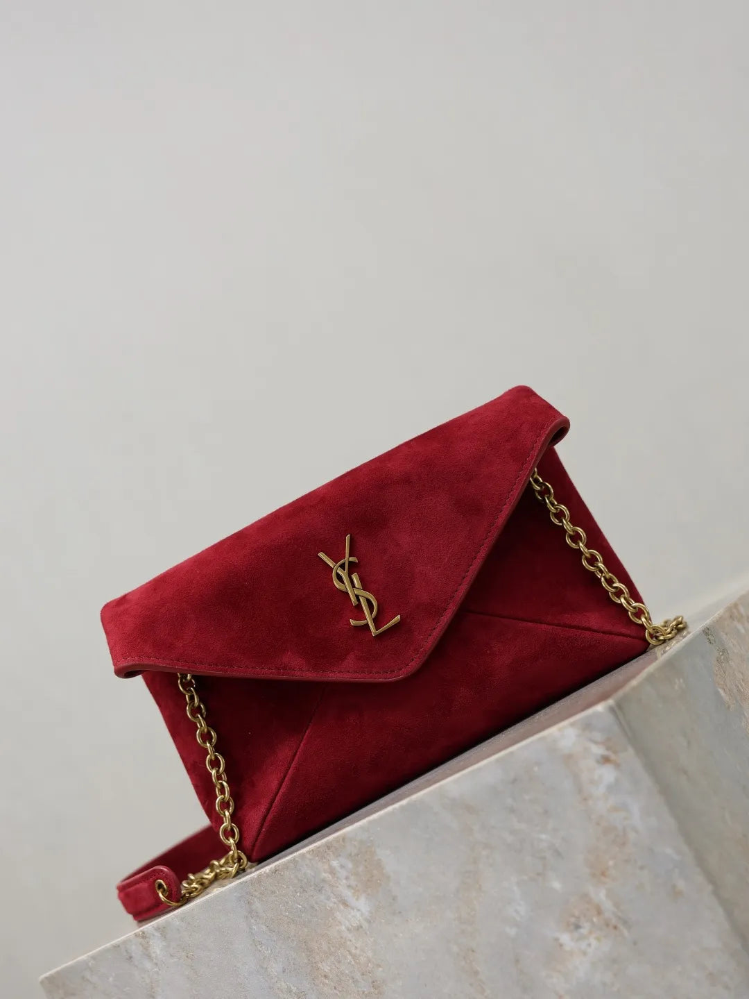LE Envelope Leopard Print 7.5 in Leather Chain Clutch 819271
