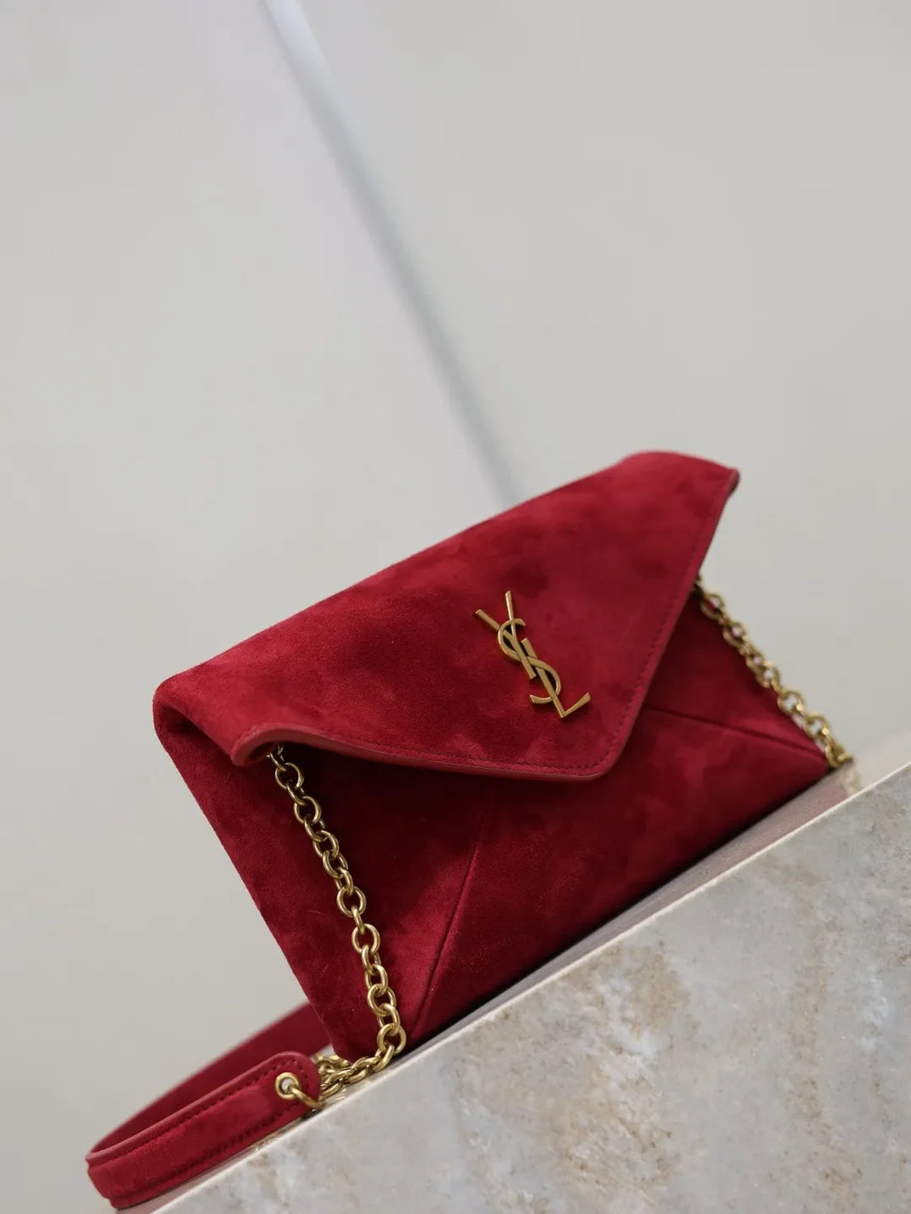 LE Envelope Leopard Print 7.5 in Leather Chain Clutch 819271