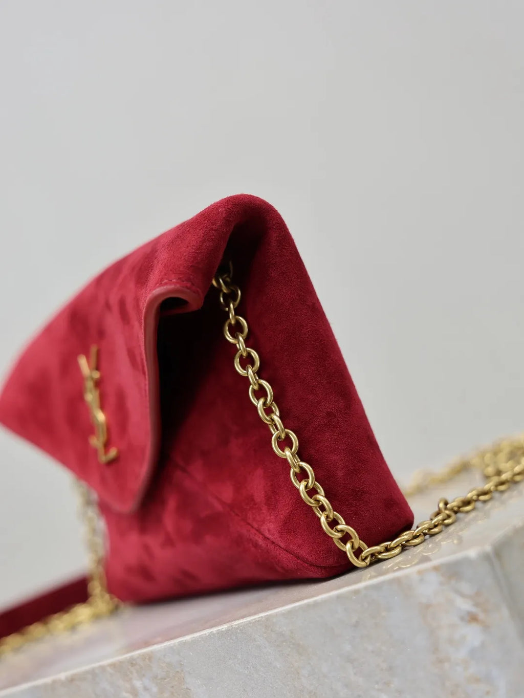LE Envelope Leopard Print 7.5 in Leather Chain Clutch 819271
