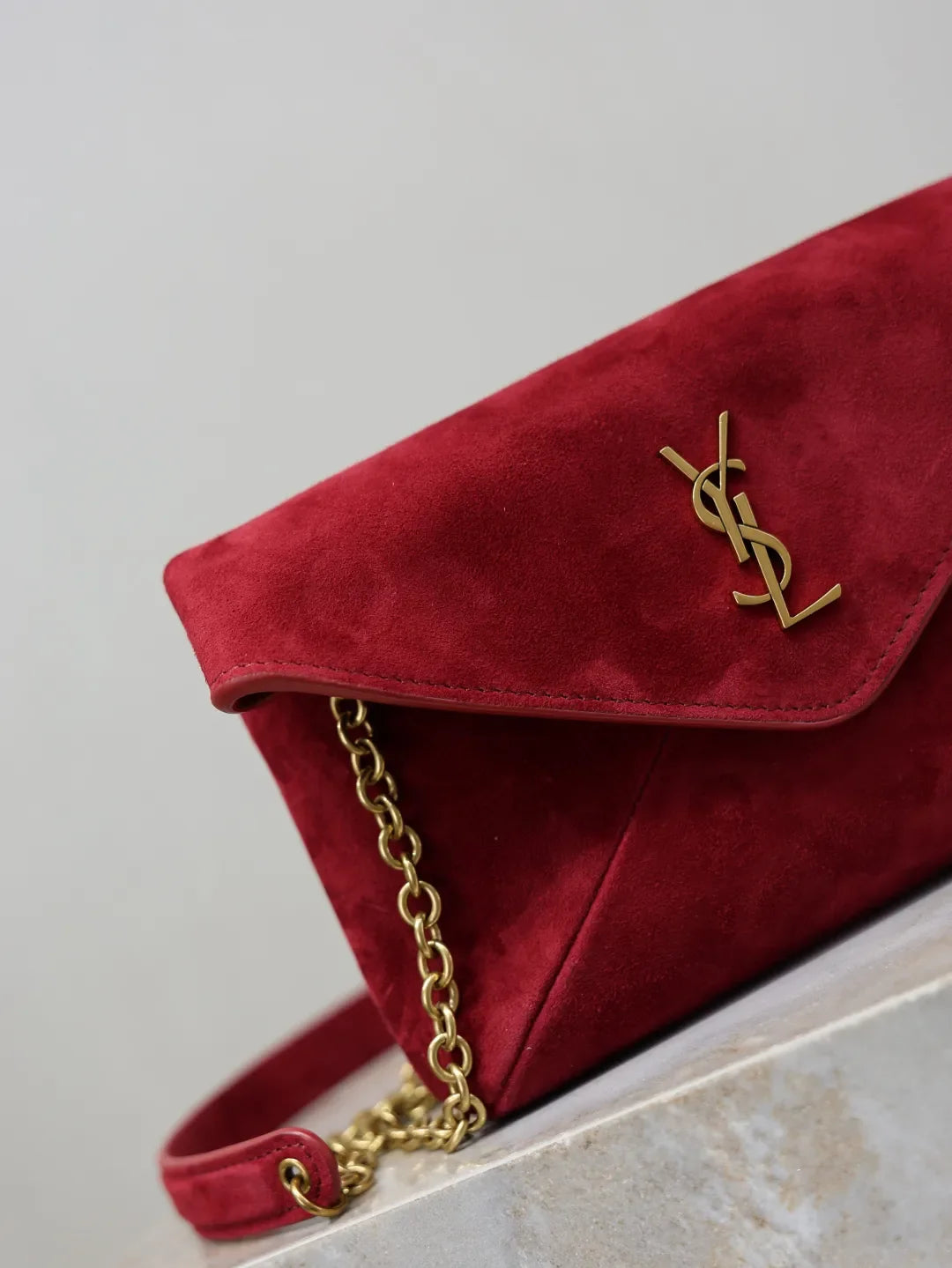 LE Envelope Leopard Print 7.5 in Leather Chain Clutch 819271