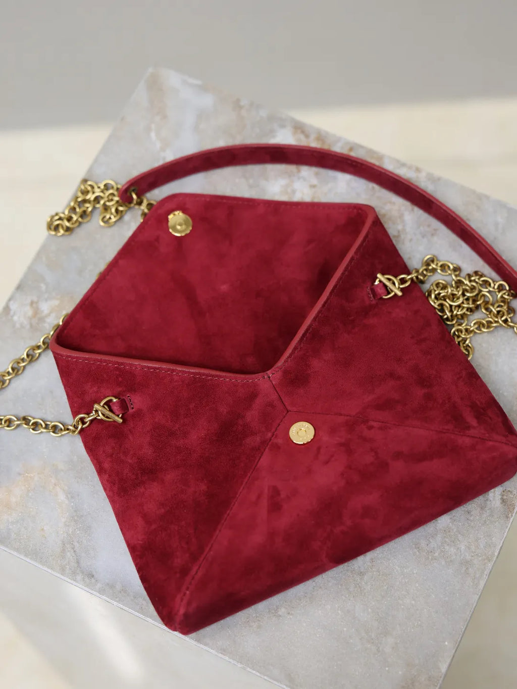 LE Envelope Leopard Print 7.5 in Leather Chain Clutch 819271