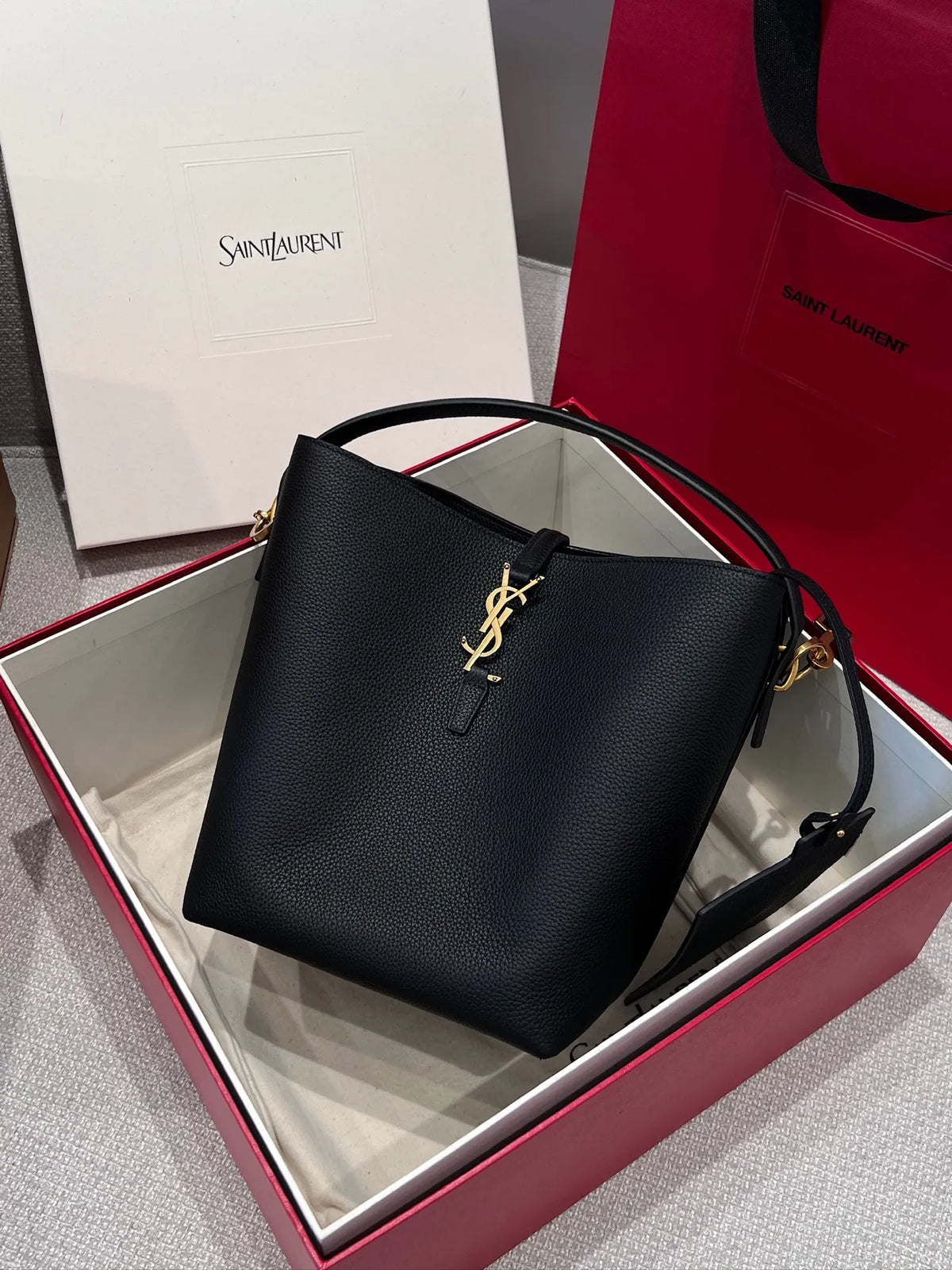 LE37 Large Deerskin Bucket Bag 112553