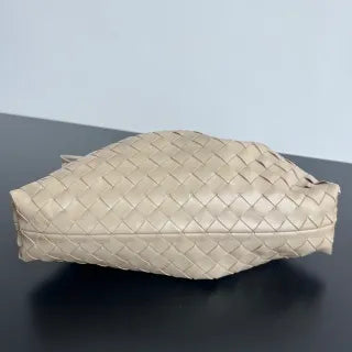 Leather 13 in Handbag 839394