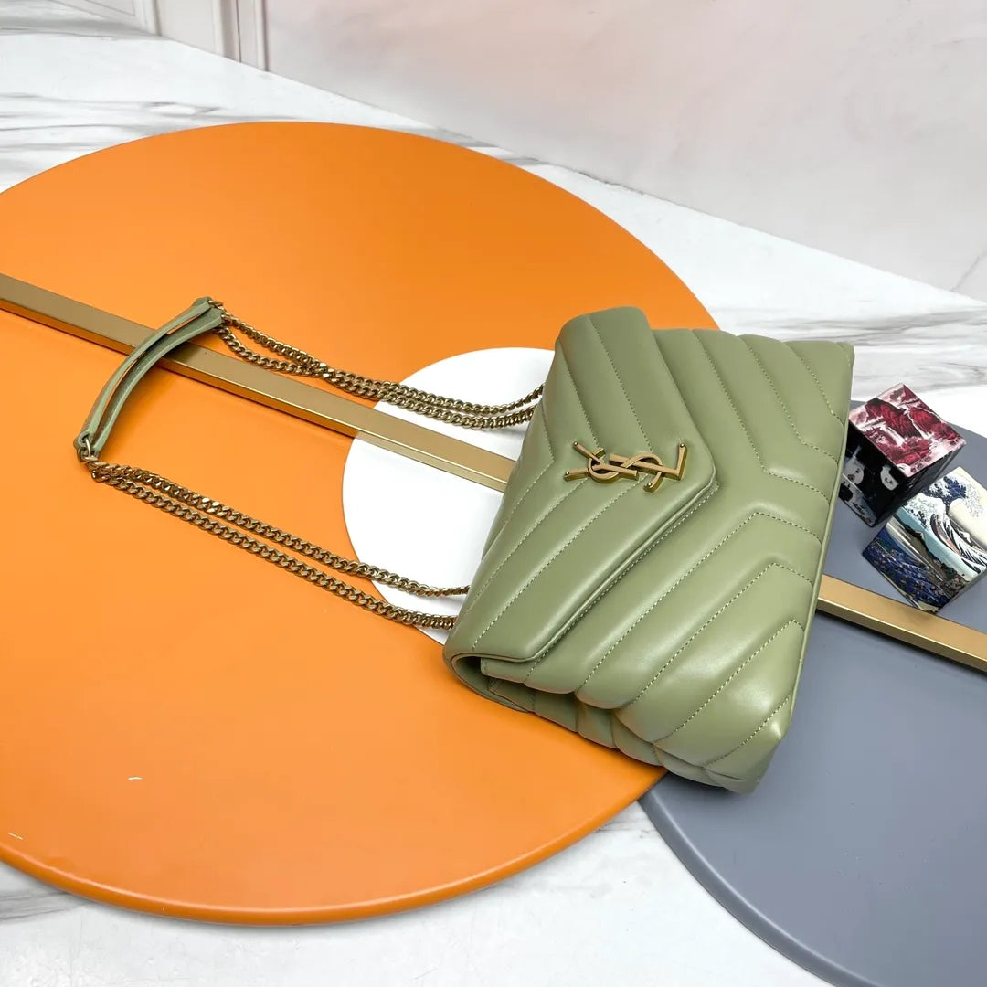 Leather 9.1 in Shoulder Bag 494699.ZX