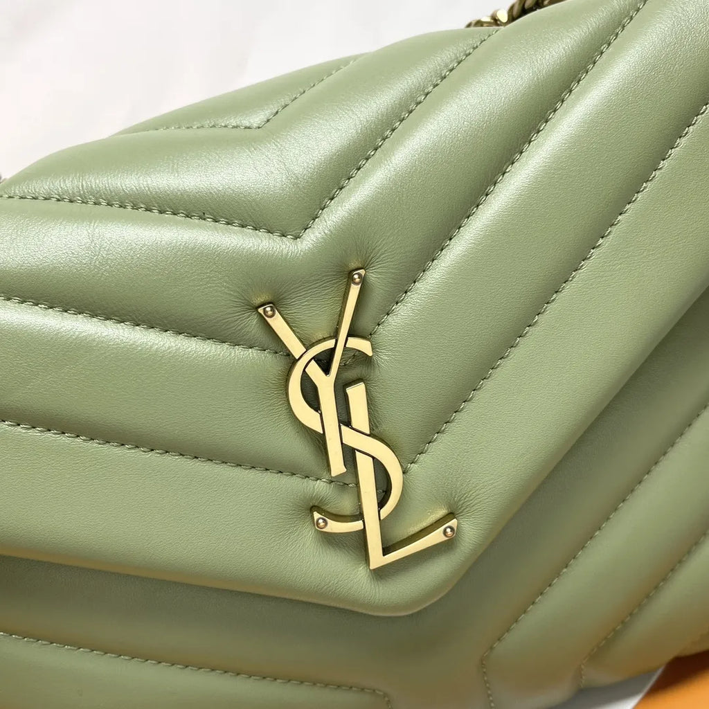 Leather 9.1 in Shoulder Bag 494699.ZX