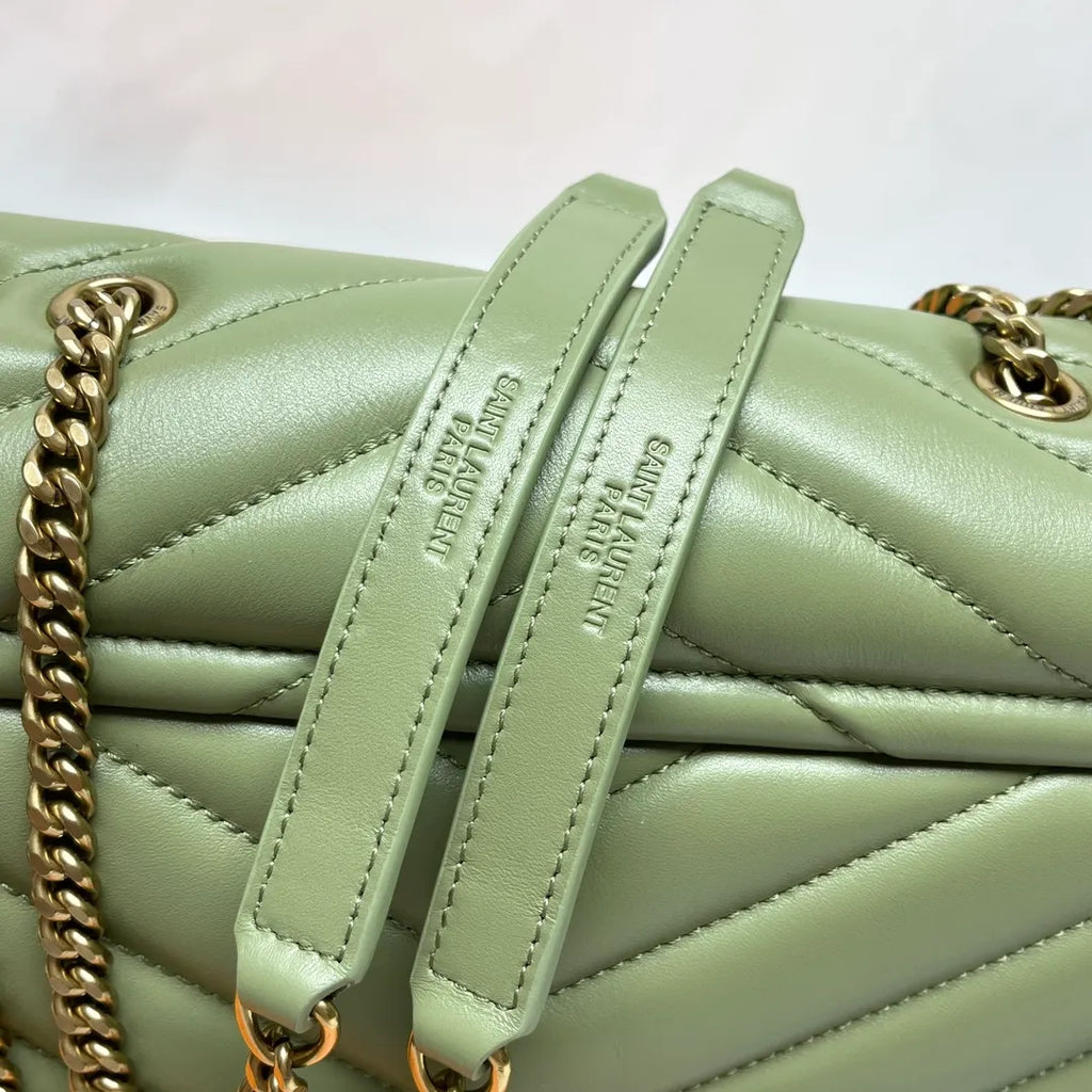 Leather 9.1 in Shoulder Bag 494699.ZX