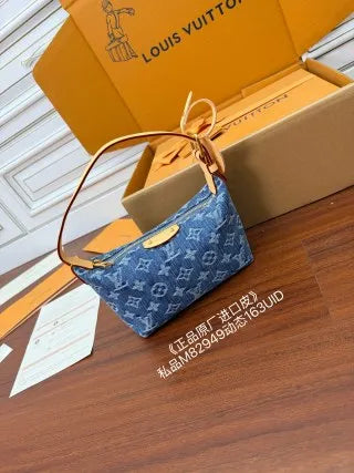 Leather Handbag Shoulder Bag M82949 168620