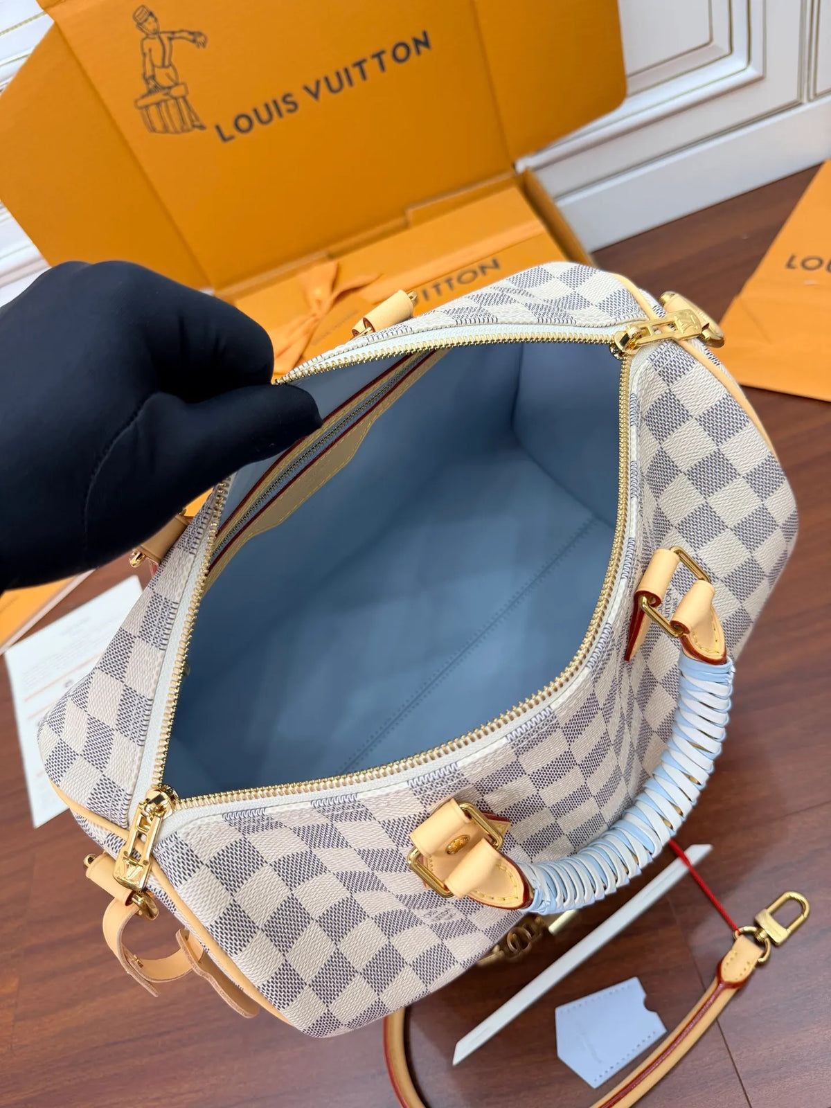 Leather Handbag Shoulder Bag N40908 135609