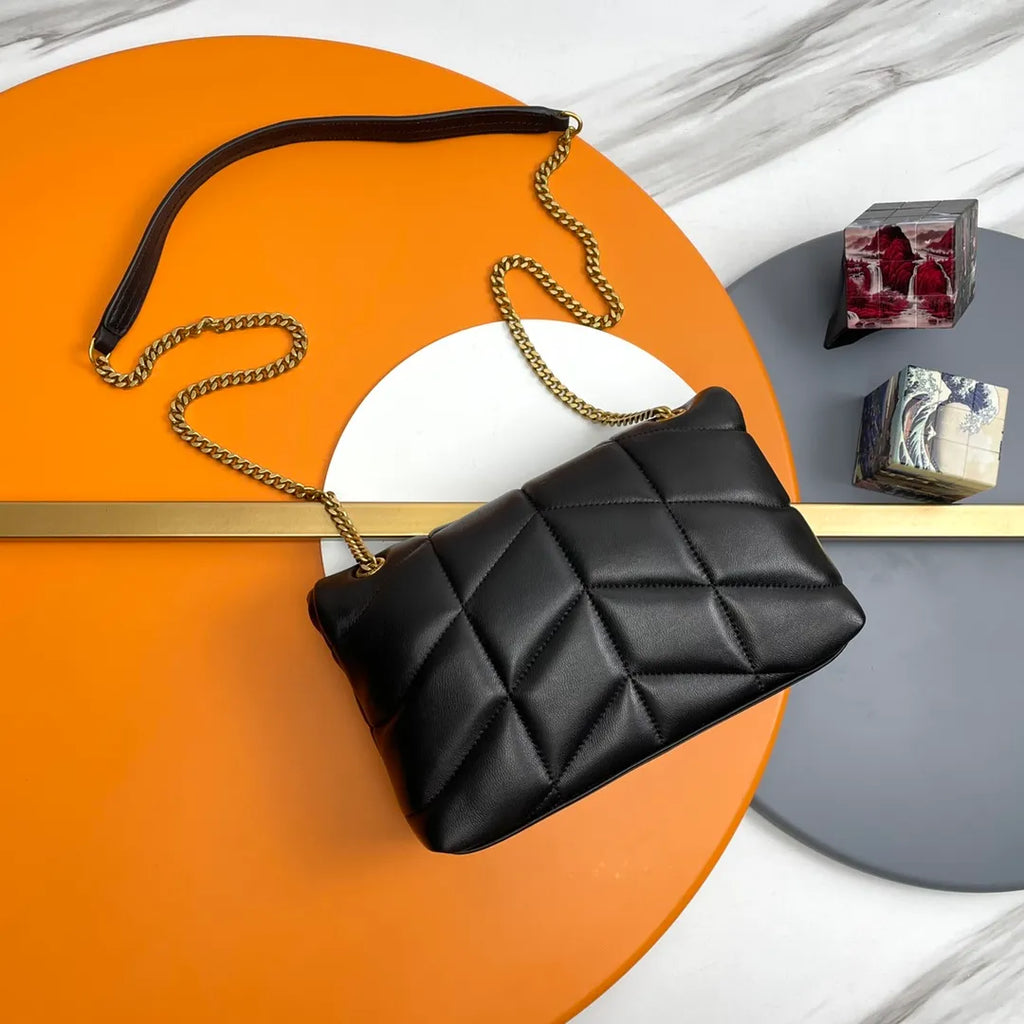 Les Blanche 9.1 in Quilted Lambskin Bag 620333.Zx