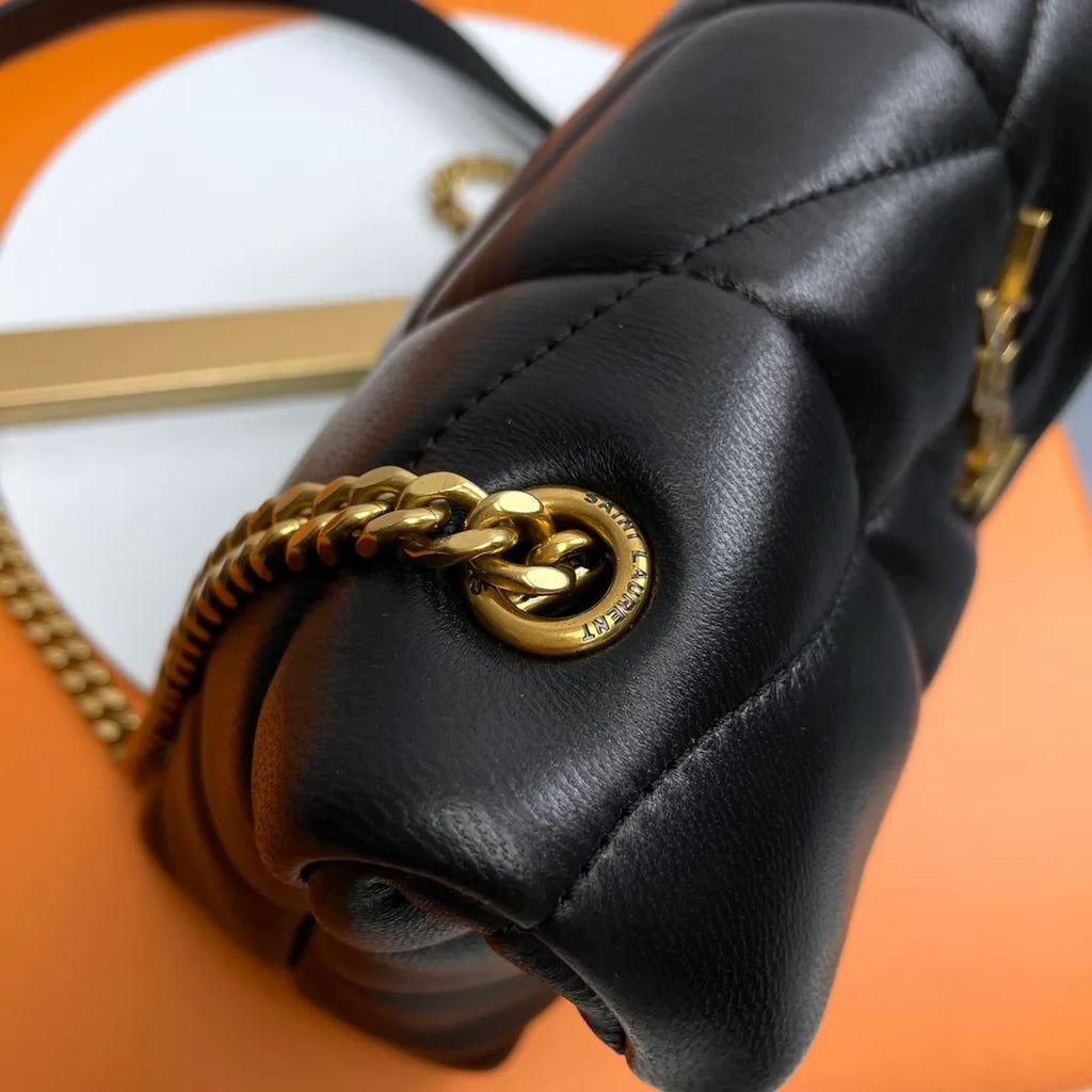 Les Blanche 9.1 in Quilted Lambskin Bag 620333.Zx