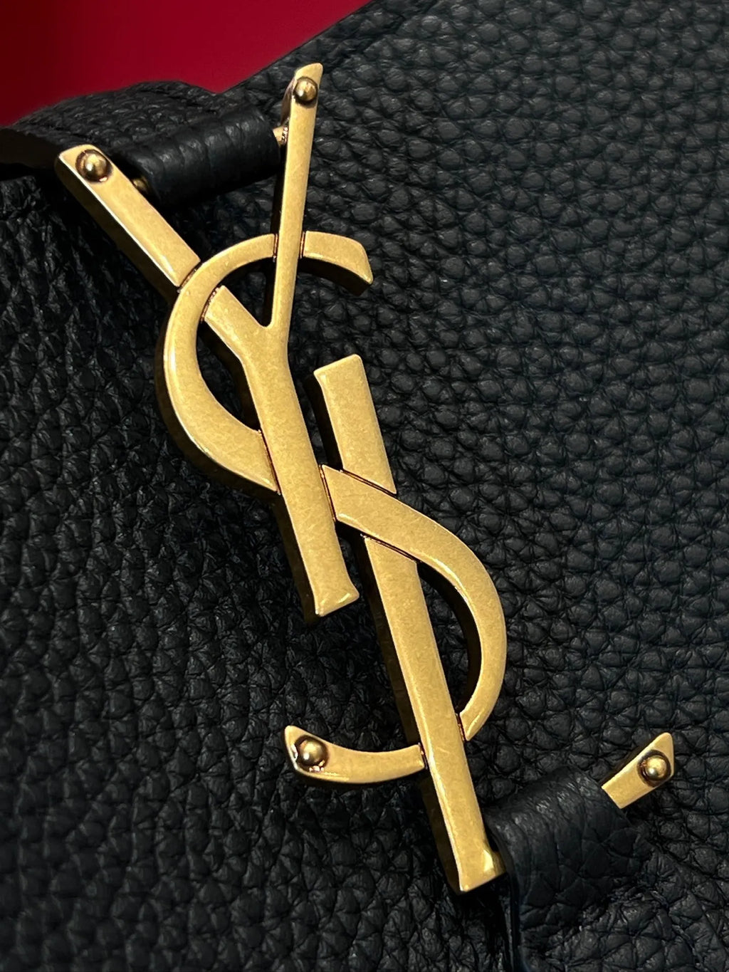L'Oréal 37 Deerskin Handbag 112552