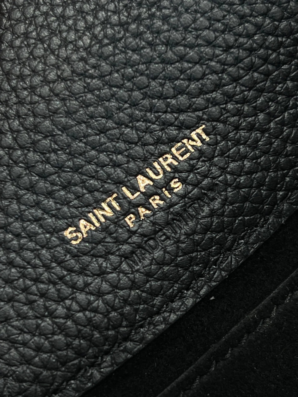 L'Oréal 37 Deerskin Handbag 112552