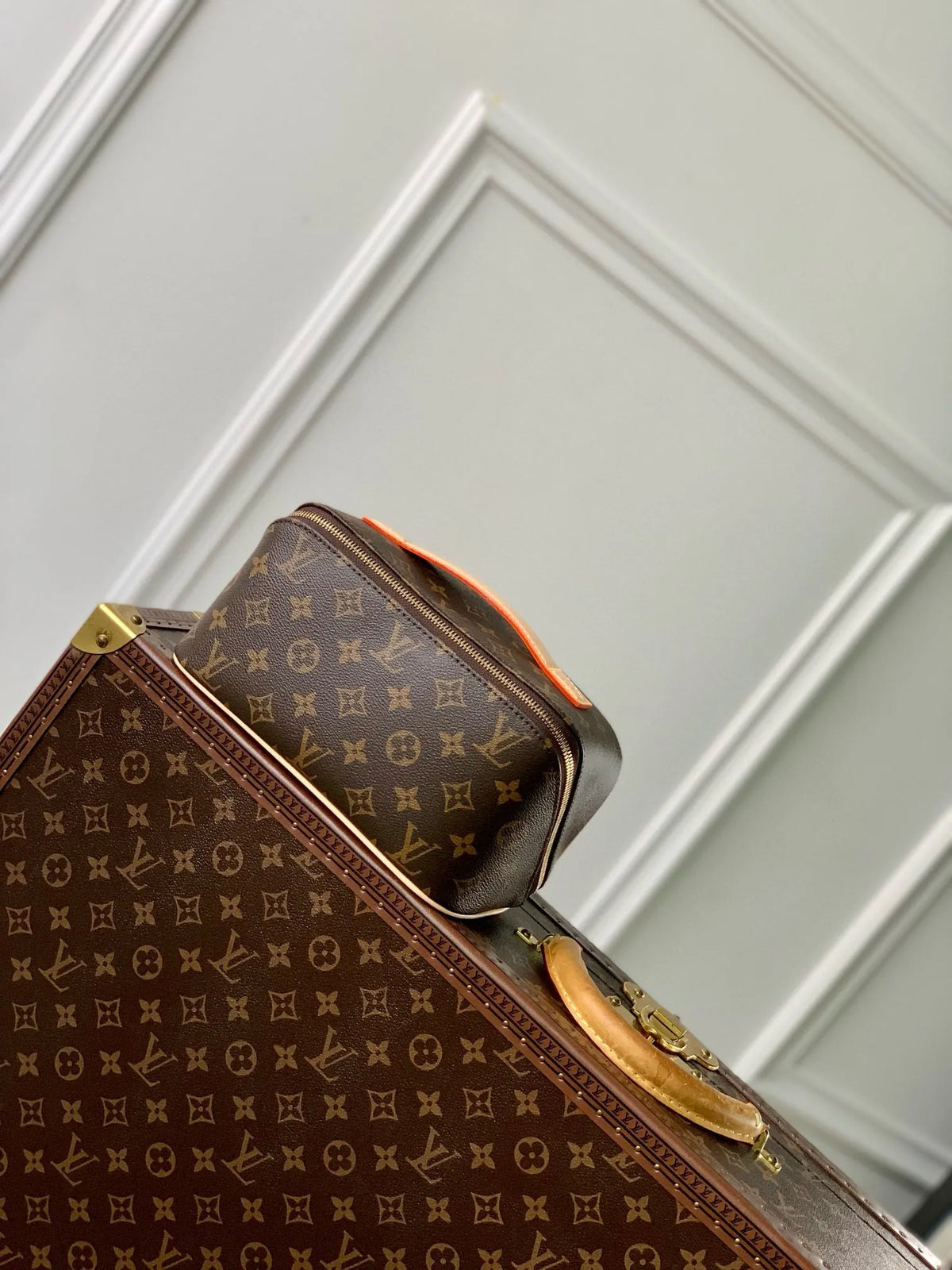 LOU Women's Lou Toiletry Bag