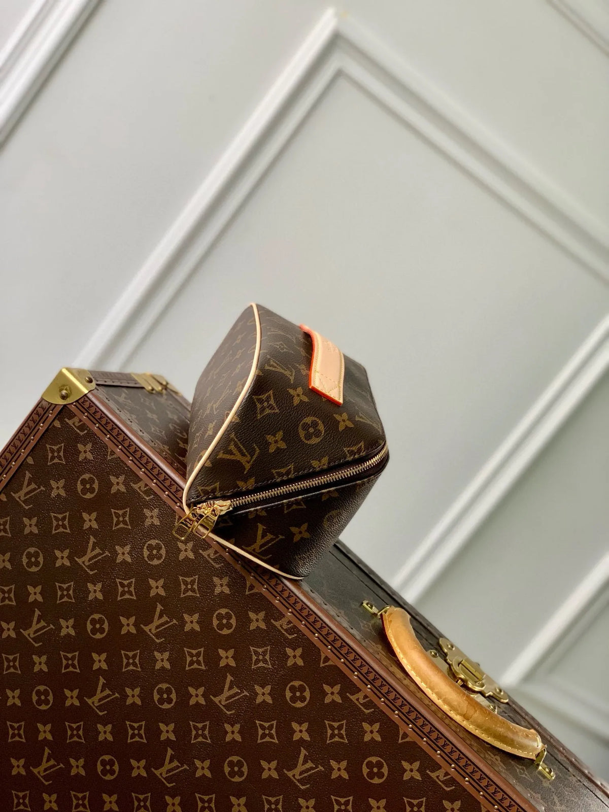LOU Women's Lou Toiletry Bag