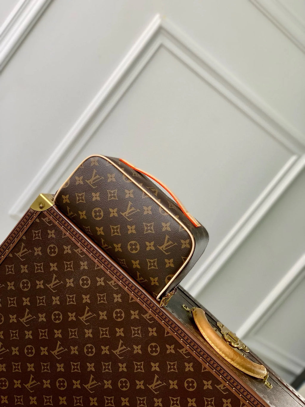 LOU Women's Lou Toiletry Bag