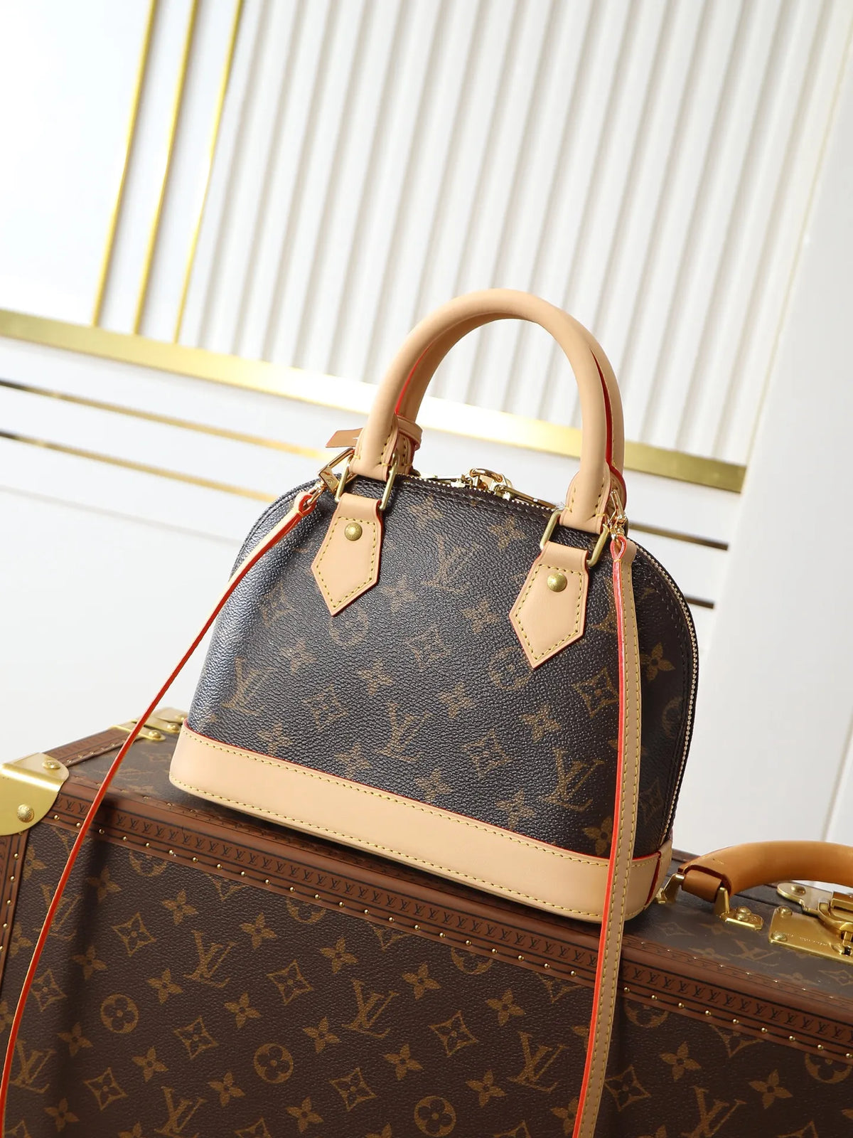 Louis Vuitton Alma Monogram Canvas Handbag M53152