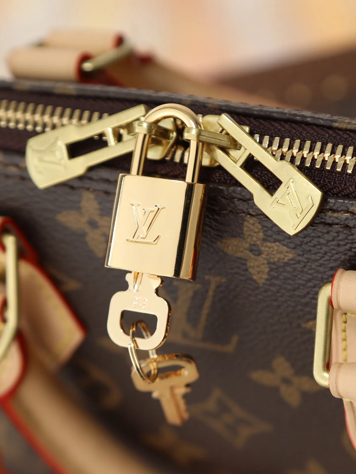 Louis Vuitton Alma Monogram Canvas Handbag M53152