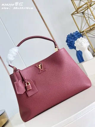 Capucines Souple 15 in Leather Bag M26259