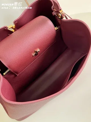 Capucines Souple 15 in Leather Bag M26259