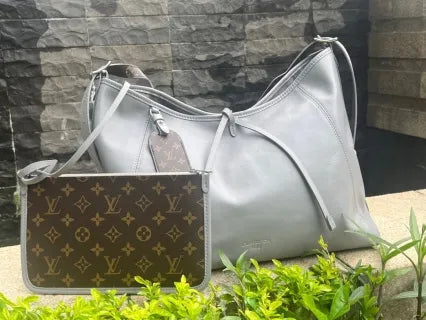 Louis Vuitton CarryAll Dark MM Leather Handbag Grey