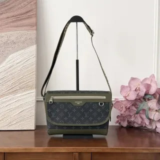 Louis Vuitton Courrier Postman Bag Monogram Canvas Leather M28629