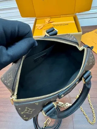 Louis Vuitton Diamond Pattern Leather Bag M13146