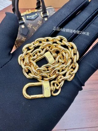 Louis Vuitton Diamond Pattern Leather Bag M13146