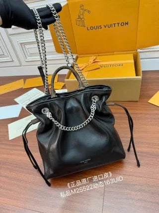 Louis Vuitton Diamond Pattern Leather Bag M25522