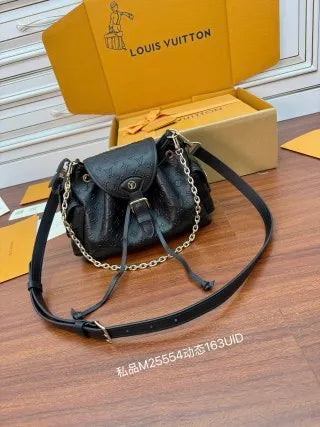 Louis Vuitton Diamond Pattern Leather Bag M25554
