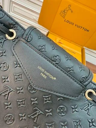 Louis Vuitton Diamond Pattern Leather Bag M25554