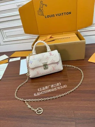 Louis Vuitton Diamond Pattern Leather Bag M25596